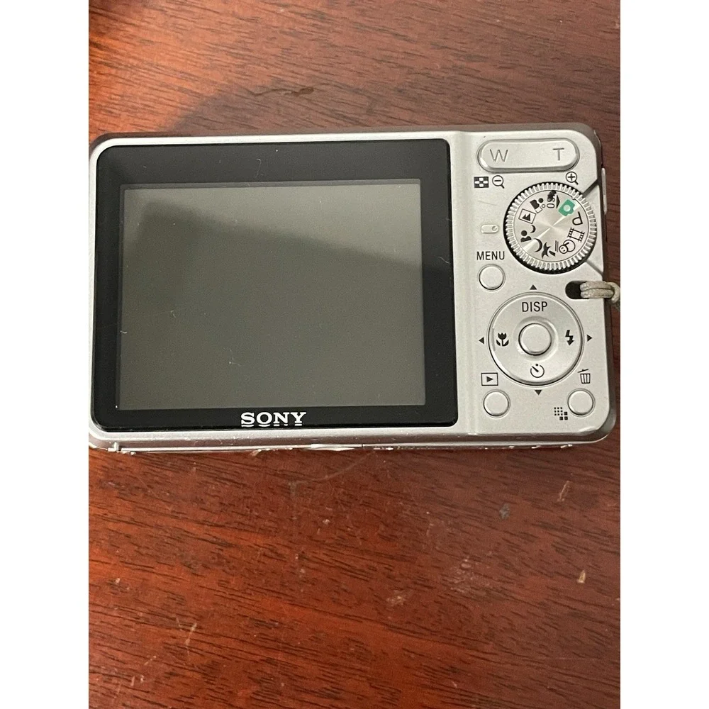 Sony Cyber-Shot DSC-S570 7.2MP Digital Camera Silver Tested